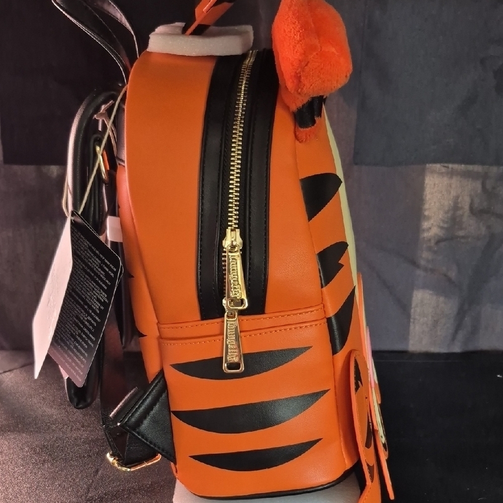 Disney Tigger Loungefly Orange and Black Backpack - Picture 4 of 4